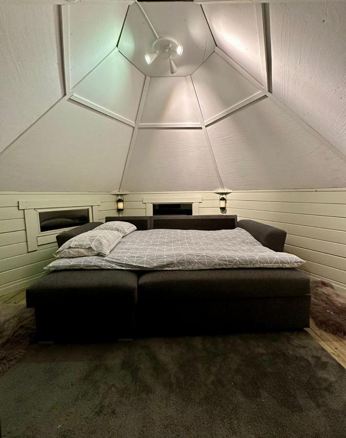 Camp Caroli Hobbit Hut Villa Jukkasjarvi Ngoại thất bức ảnh