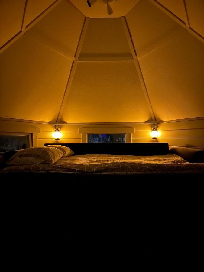 Camp Caroli Hobbit Hut Villa Jukkasjarvi Ngoại thất bức ảnh